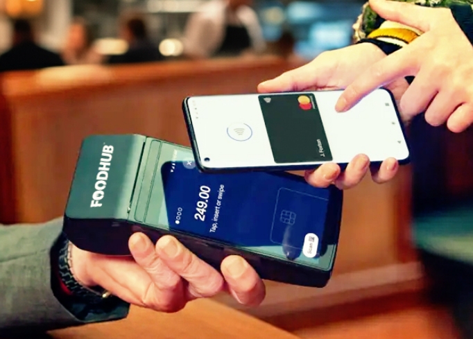 Our card payment machine helps simplify payment operations